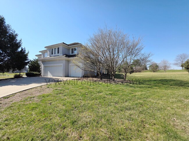 Building Photo - 14112 Windsor St