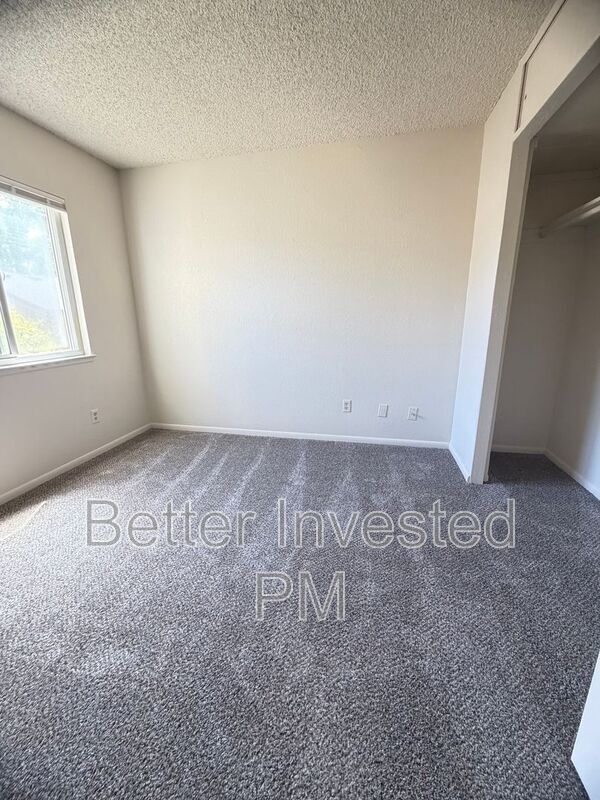 Building Photo - 2808 Tachevah Dr