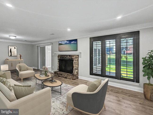 Building Photo - 140 Westbury Ct