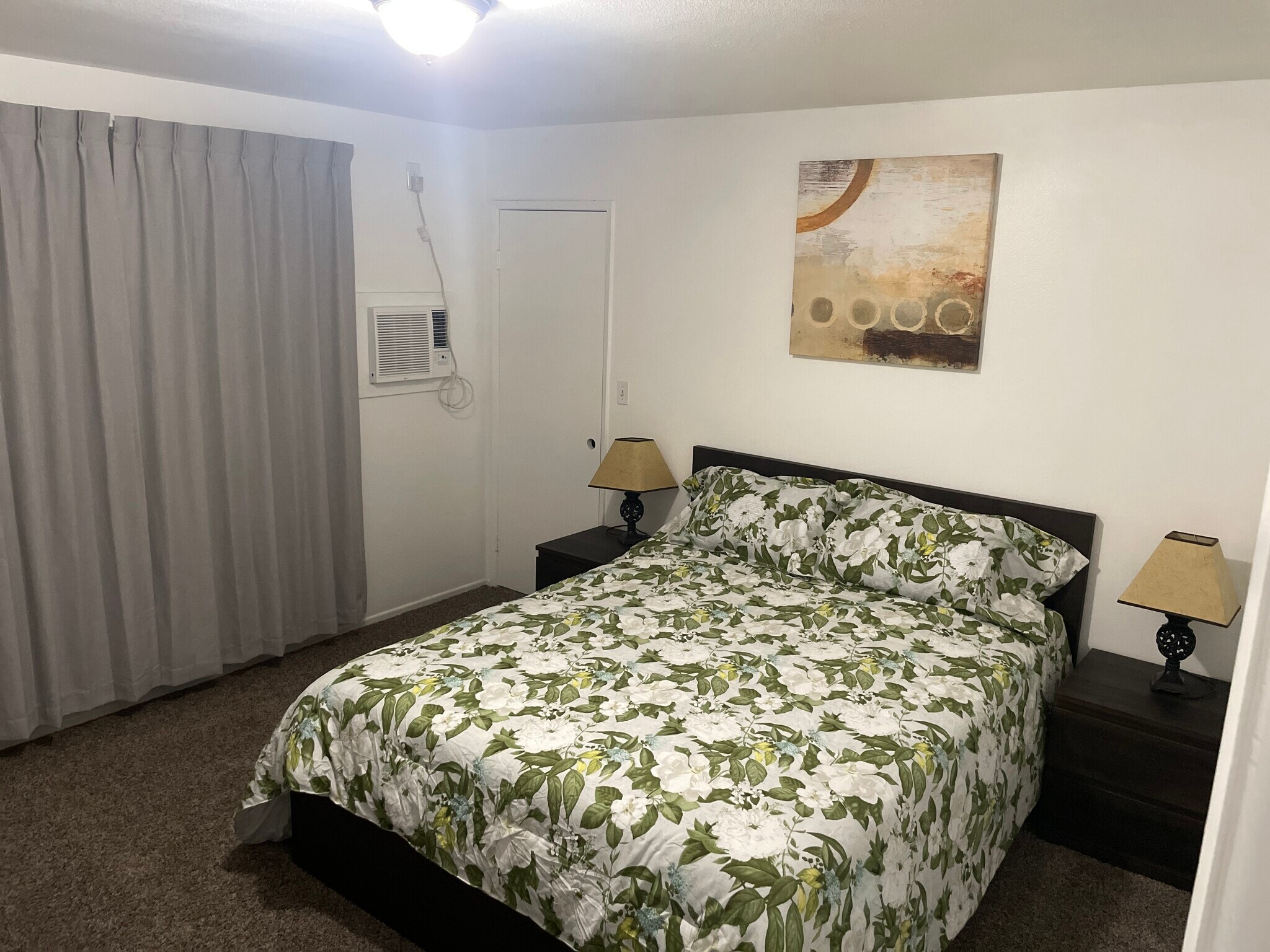 Building Photo - 7638 Newlin Ave