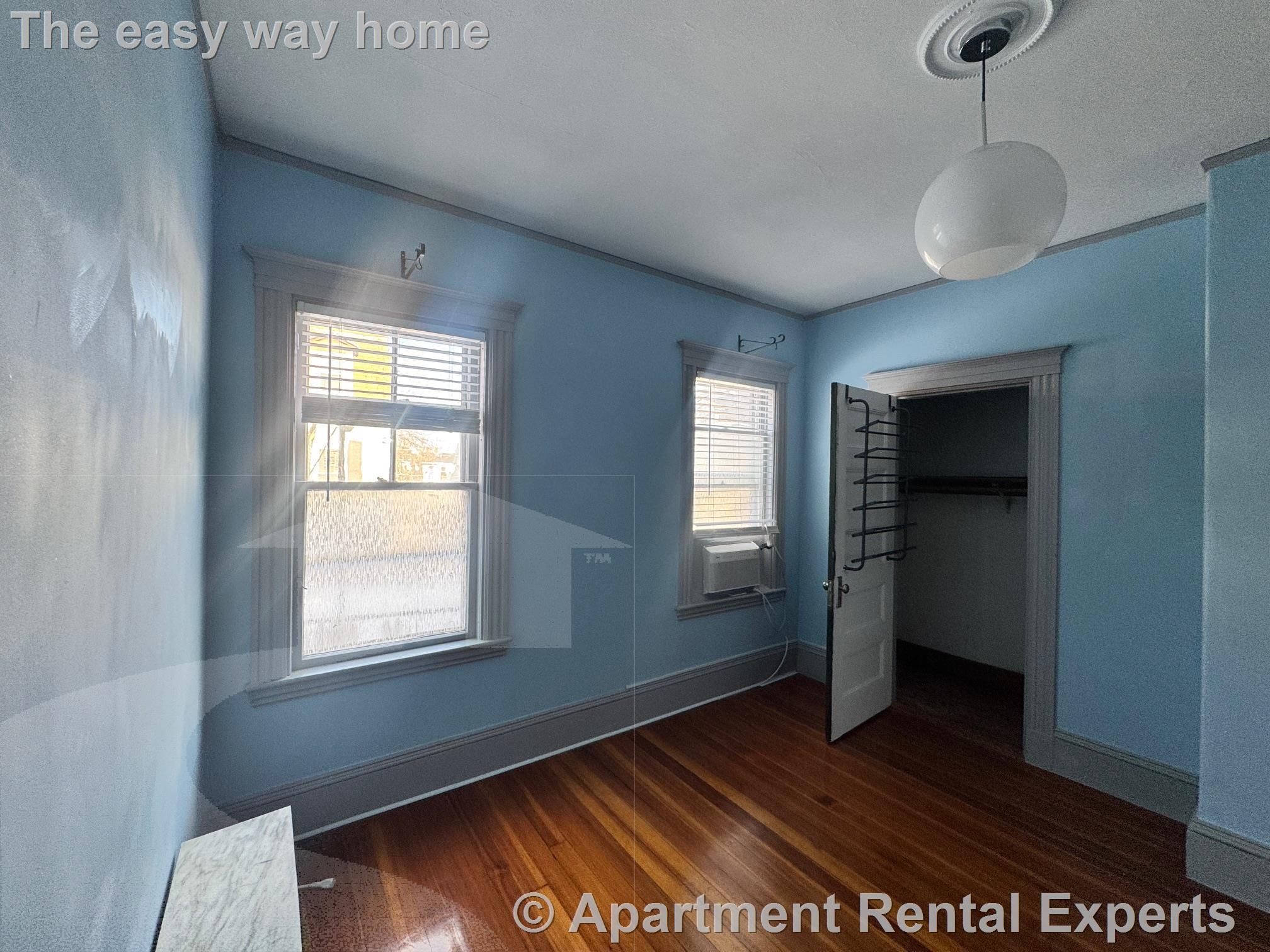 Building Photo - 27 Gilman Ter