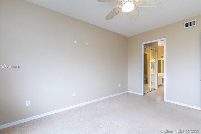 Building Photo - 3600 Oaks Clubhouse Dr