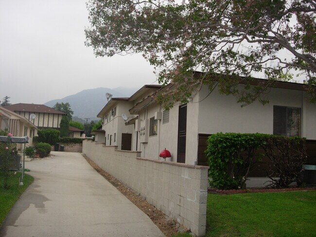 Building Photo - 519 Linwood Ave