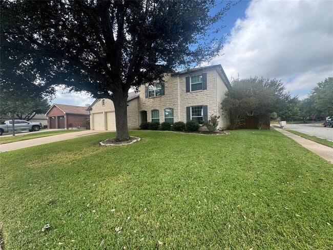 Building Photo - 3816 Eagles Nest St