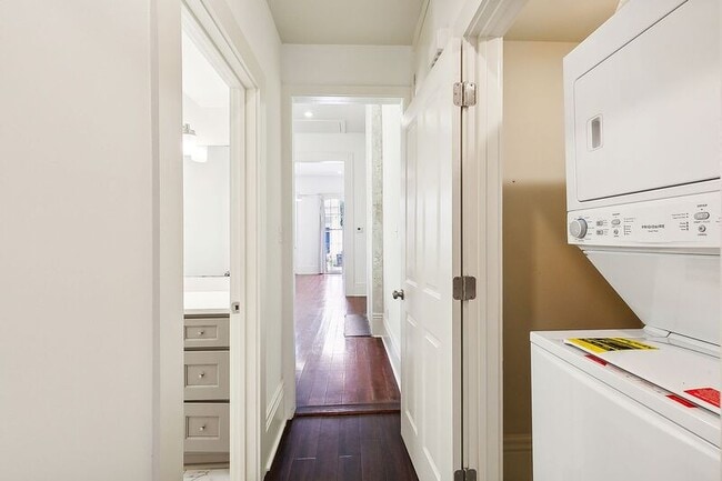 Building Photo - 2122 S Liberty St