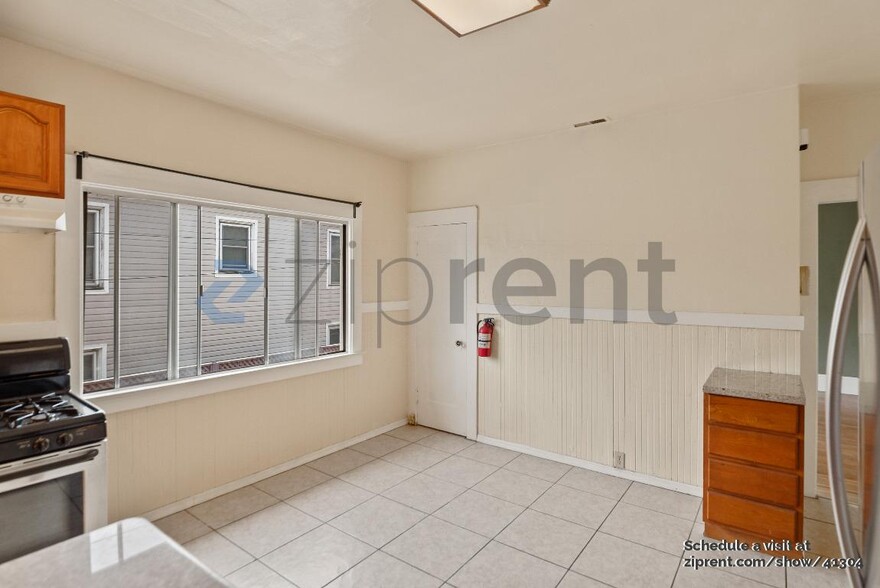 Building Photo - 850 40th St