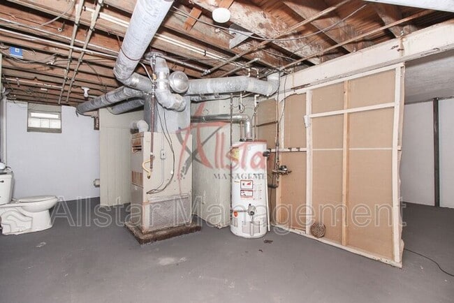 Building Photo - 3801 Woodridge Rd