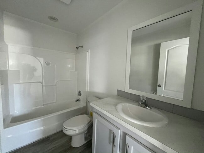 Building Photo - 246 Bimini Cay Cir