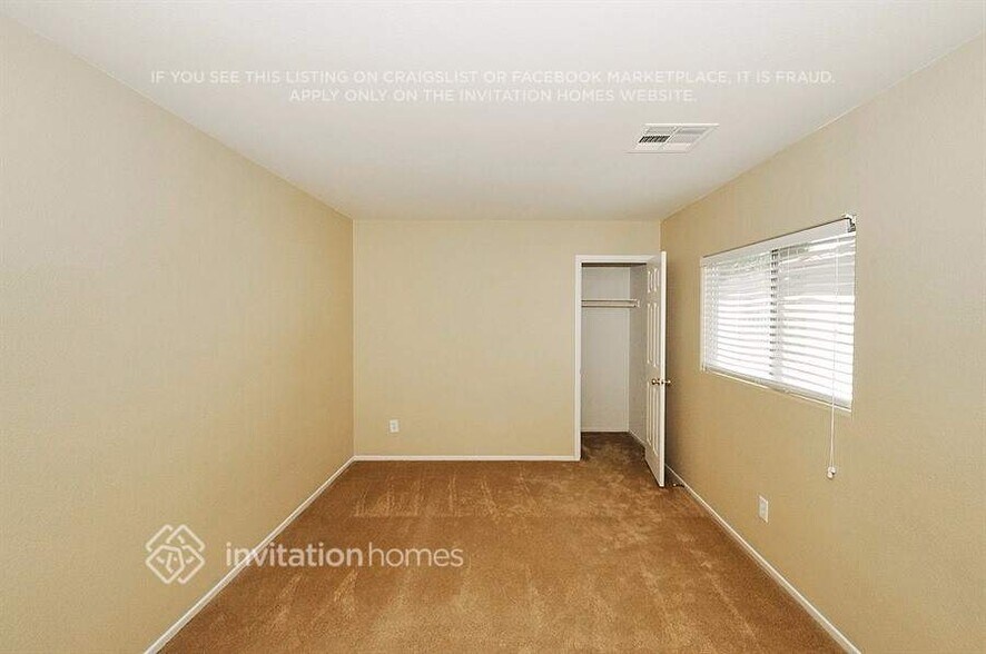 Building Photo - 7612 Constantinople Ave