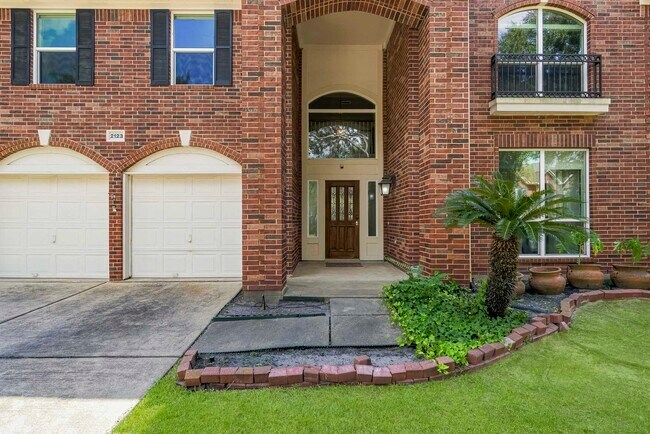 Building Photo - 2123 Mossy Trail Dr