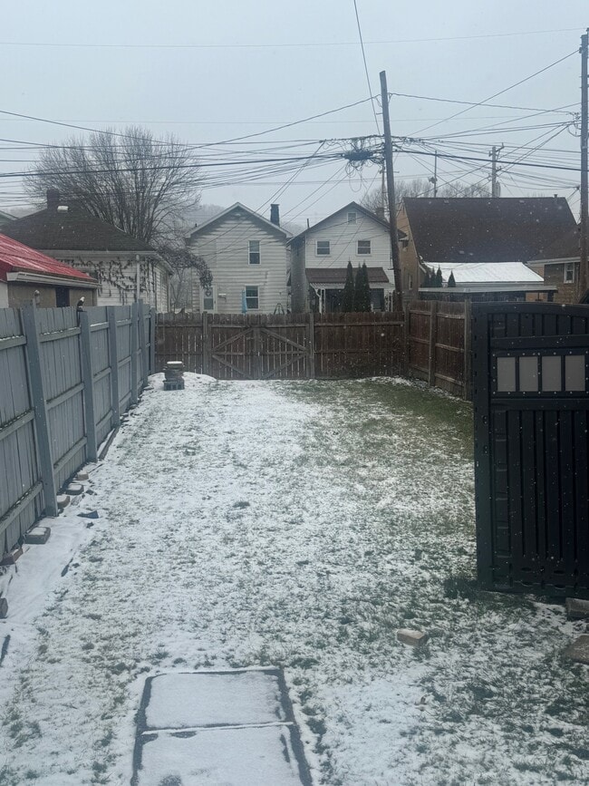 Building Photo - 1821 4th Ave