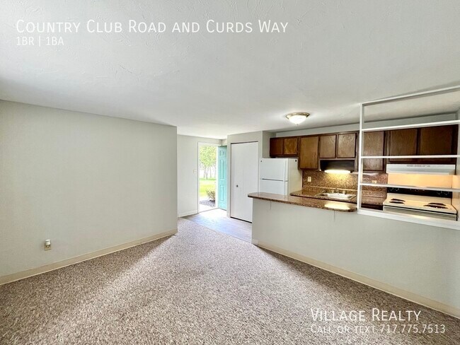 Building Photo - 613 Country Club Rd