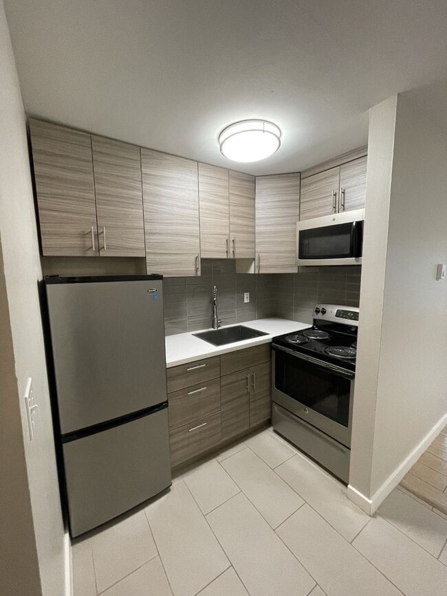 Building Photo - Mercer Crest Apartments