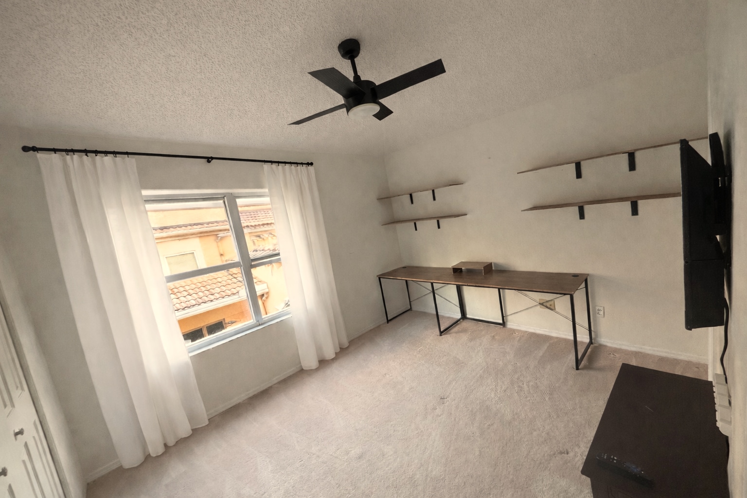 Building Photo - 1018 Woodshire Ln