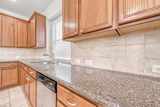 Building Photo - 4907 Mountain Fork