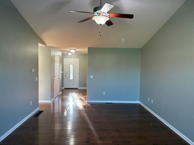 Building Photo - 5012 S Cross Point Ct