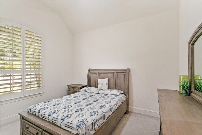 Building Photo - 7721 Shackelford Dr