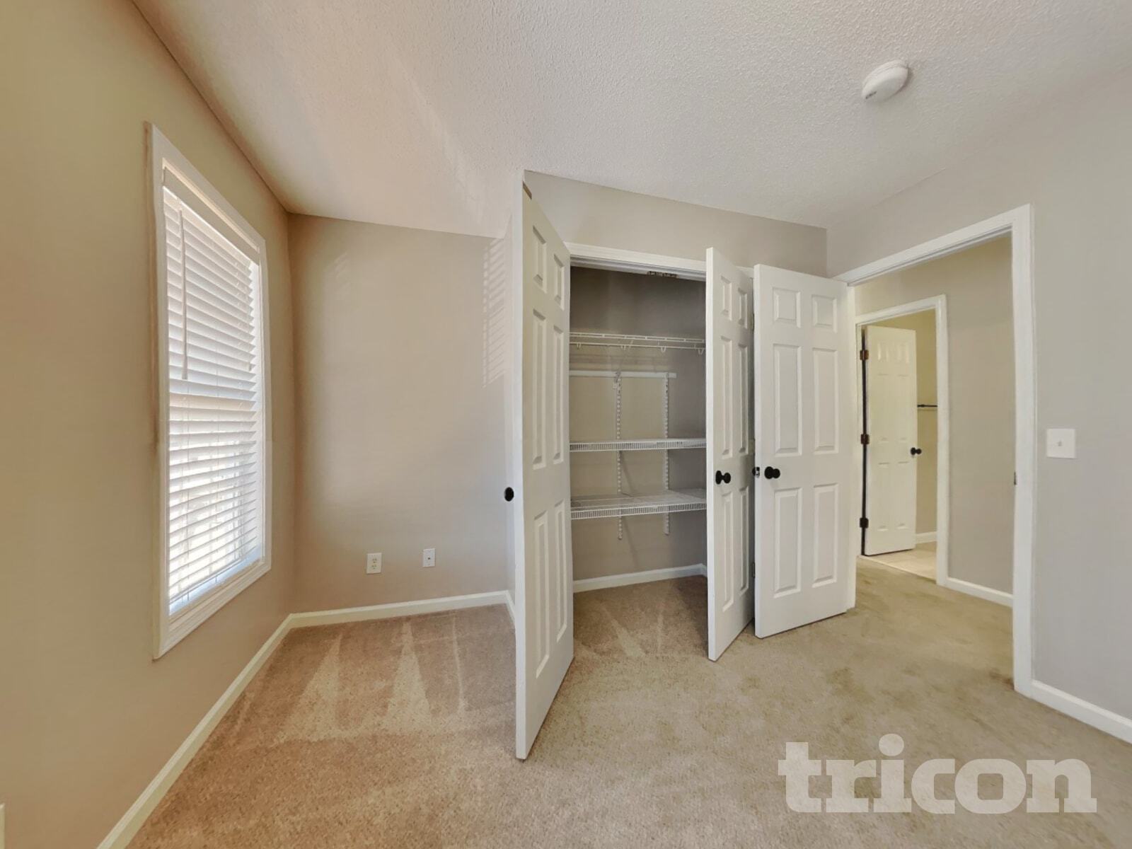 Building Photo - 226 Linden Rd