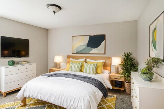 Building Photo - 2680 Freemont St