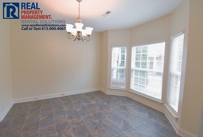 Building Photo - Large 2bd 2.5ba townhome in Murfreesboro! ...