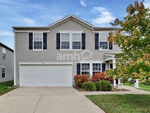 Building Photo - 1622 Carriage Cir