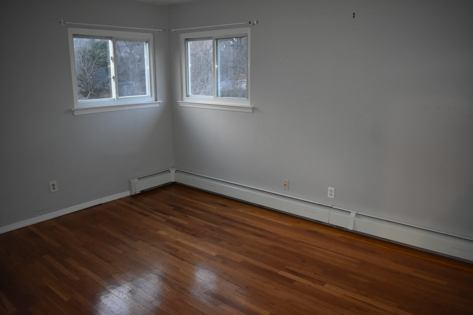 Building Photo - 85 Cedar Dr