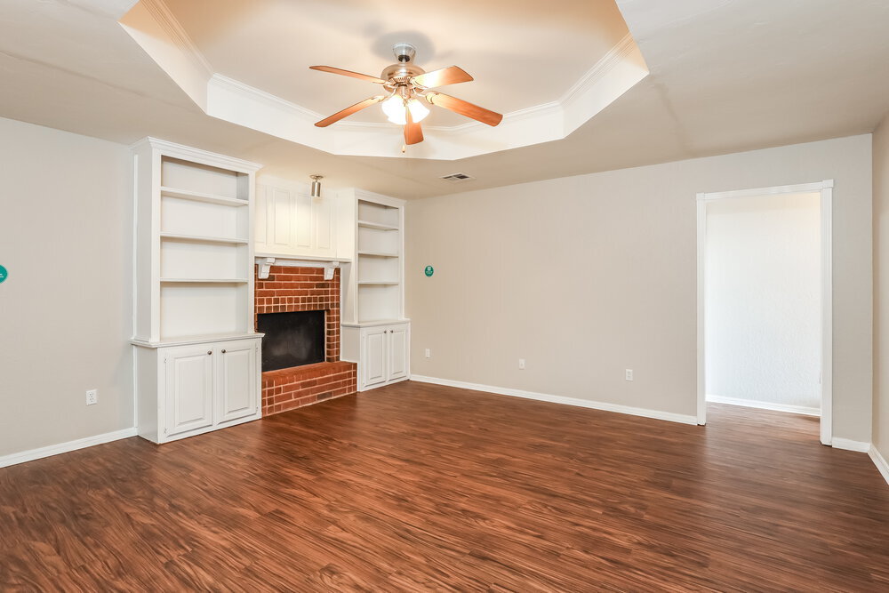 Building Photo - 633 Fire Light Dr