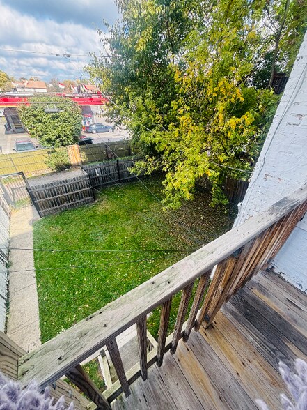 Building Photo - 6 W 111th Pl