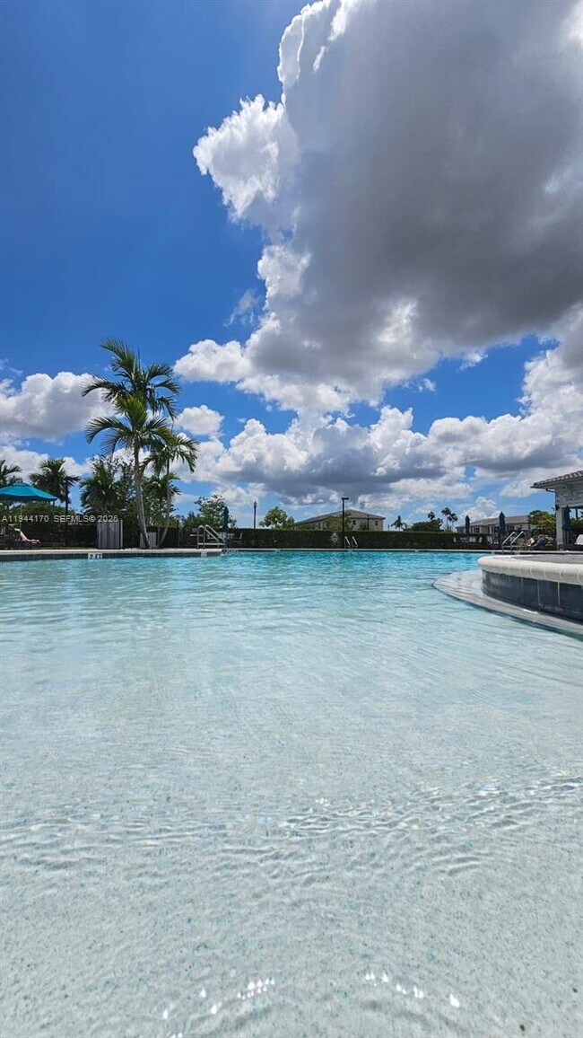 Building Photo - 1146 SE 26th Ter