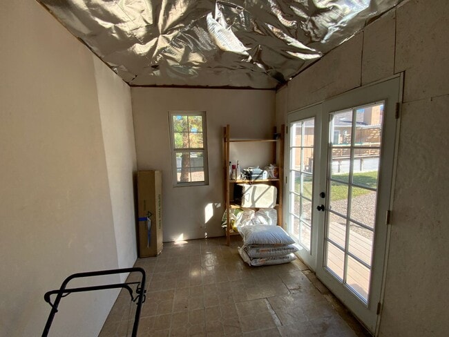 Building Photo - 4 Bedroom with Office Single Story Home Av...