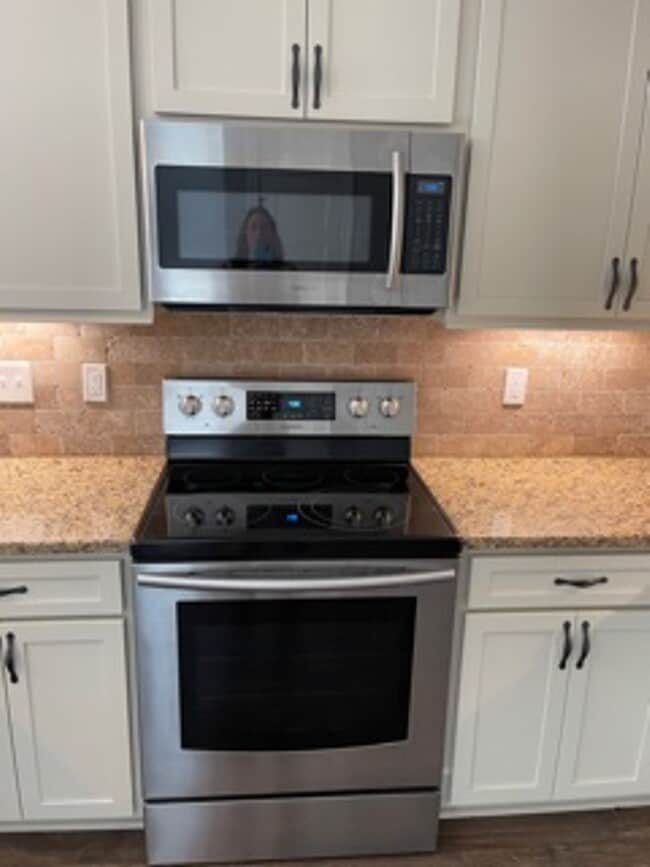 Building Photo - Generals Run Townhome   Coming Soon!