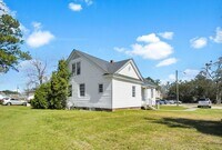 Building Photo - 116 Ivey St