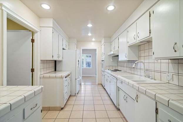 Building Photo - 1107 4th St