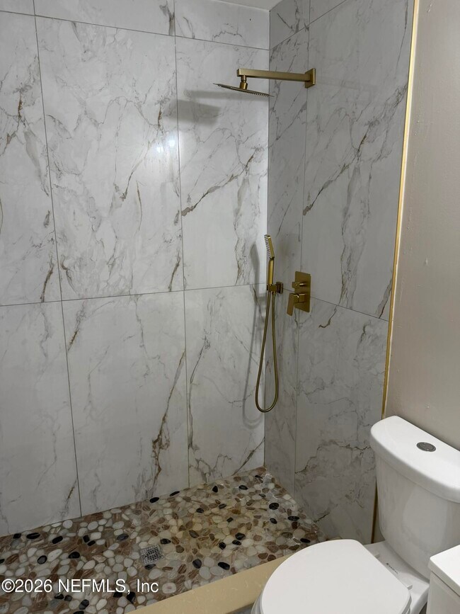 Building Photo - 85064 Radio Ave