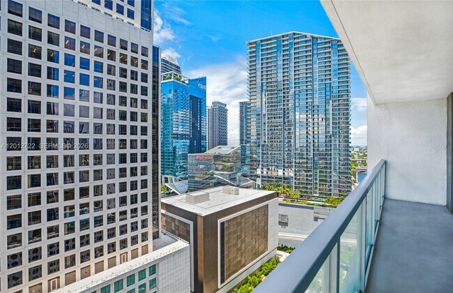 Building Photo - 500 Brickell Ave