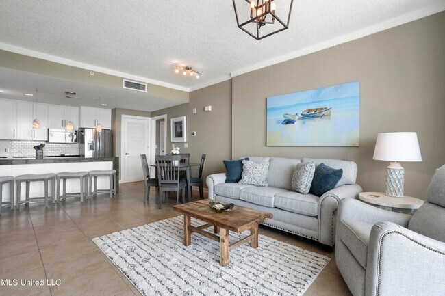 Building Photo - 2060 Beach Blvd