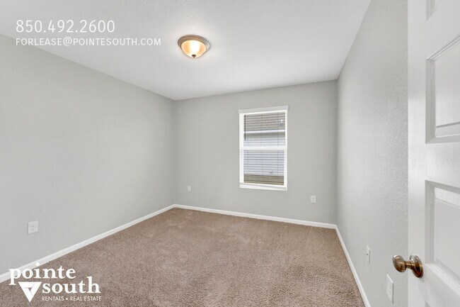 Building Photo - 7063 Abigail St