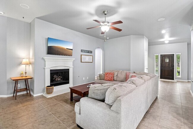 Building Photo - 21396 Timber Lodge Ln