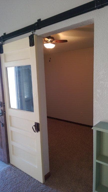 Building Photo - Unique 2 bed 2 bath 1 car with rare study ...