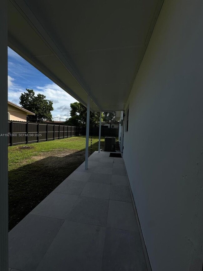 Building Photo - 19823 SW 119th Ct