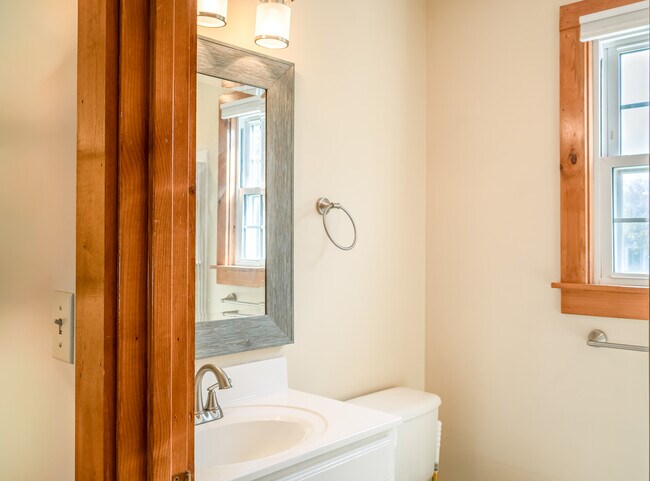 Building Photo - 3 Bemis Rd