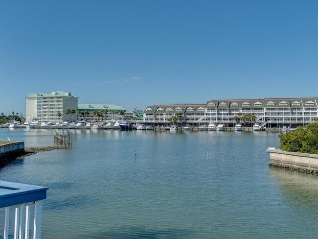 Building Photo - 11510 Shipwatch Dr