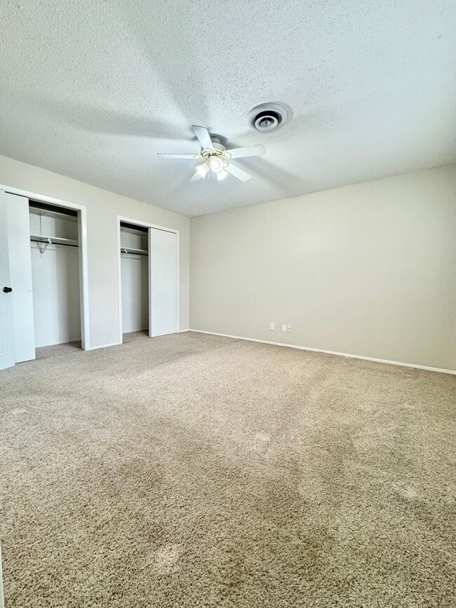 Building Photo - Coming Available June 2025 - 3-Bedroom Hom...