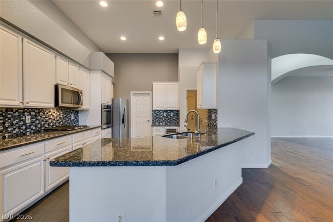 Building Photo - 2042 Poetry Ave