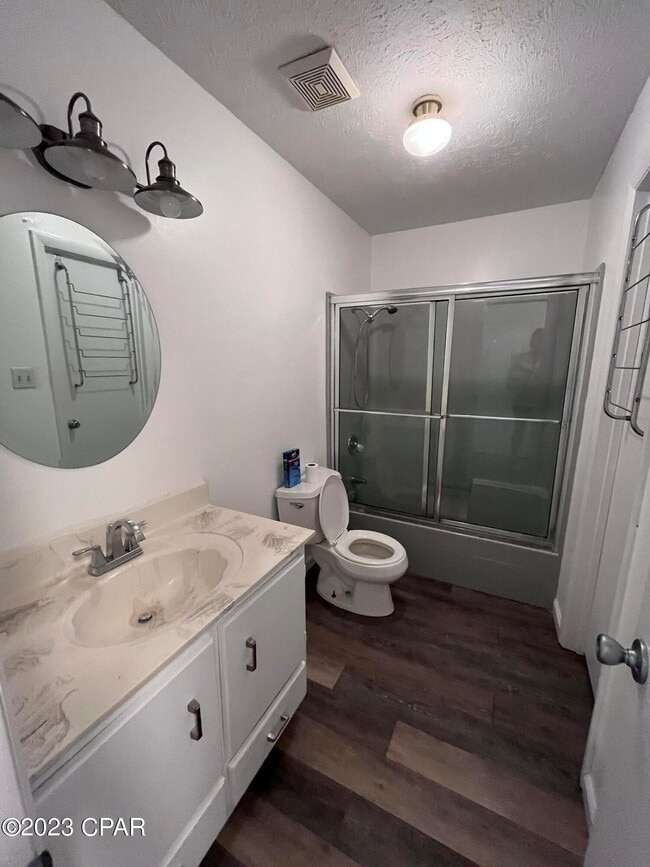 Building Photo - 321 Hibiscus Dr