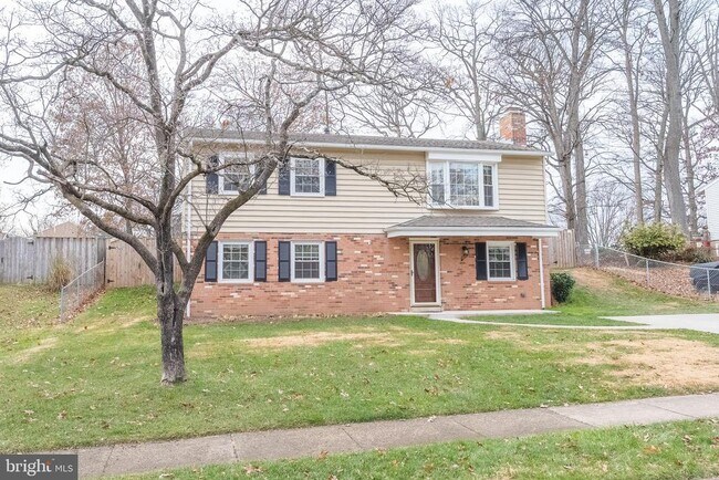 Building Photo - 13715 Smallwood Ct