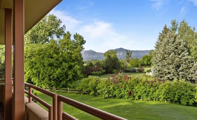 Building Photo - Boulder's Finest in Luxury living - 6 bedr...