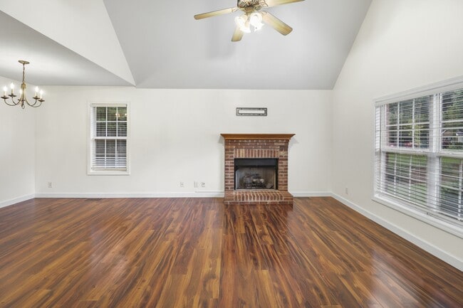 Building Photo - 1841 Darlington Dr