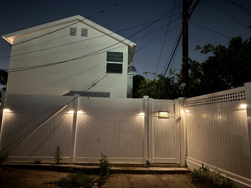 Building Photo - 6638 Lindley Ave