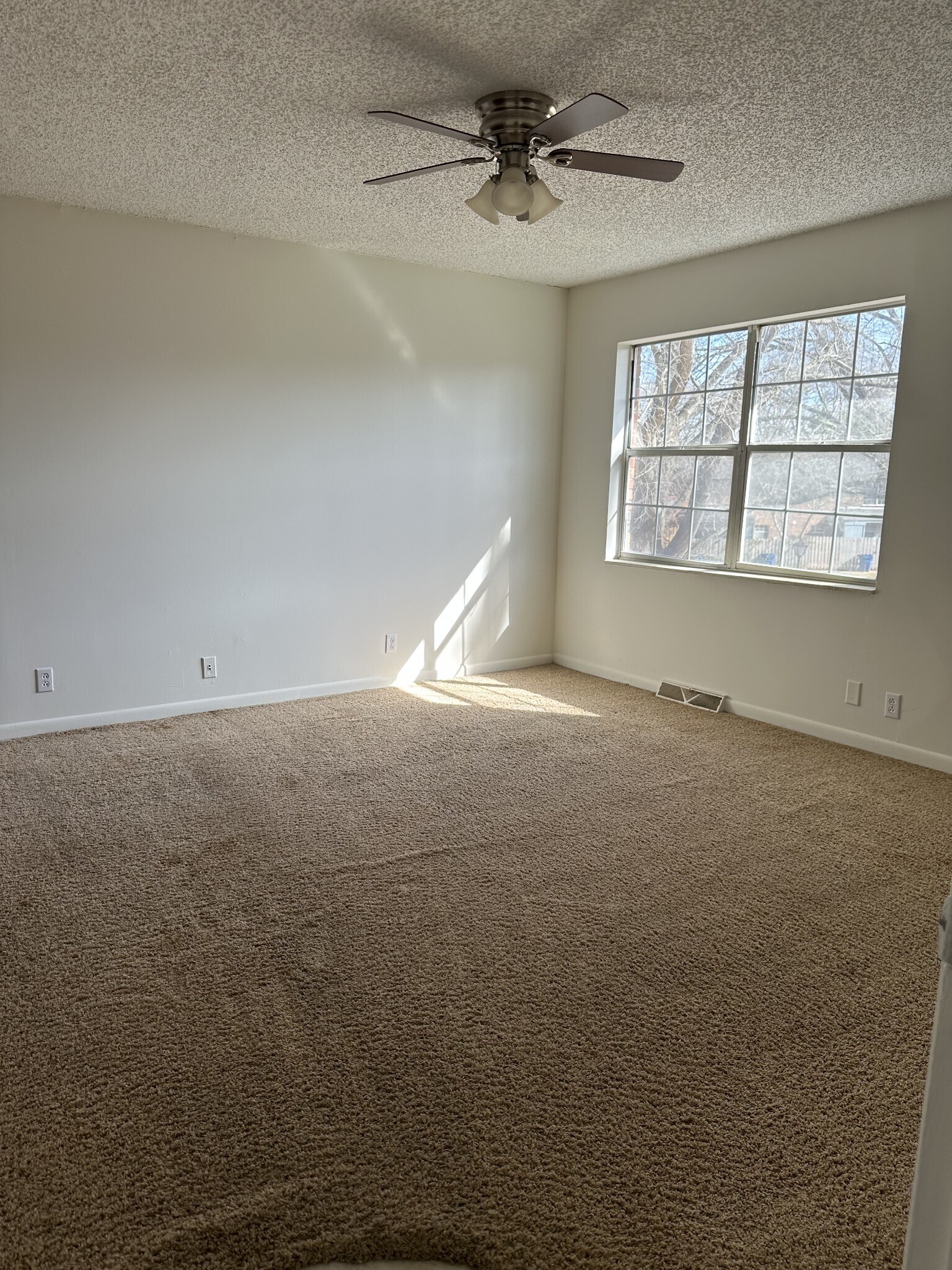 Building Photo - 5515 Country Dr